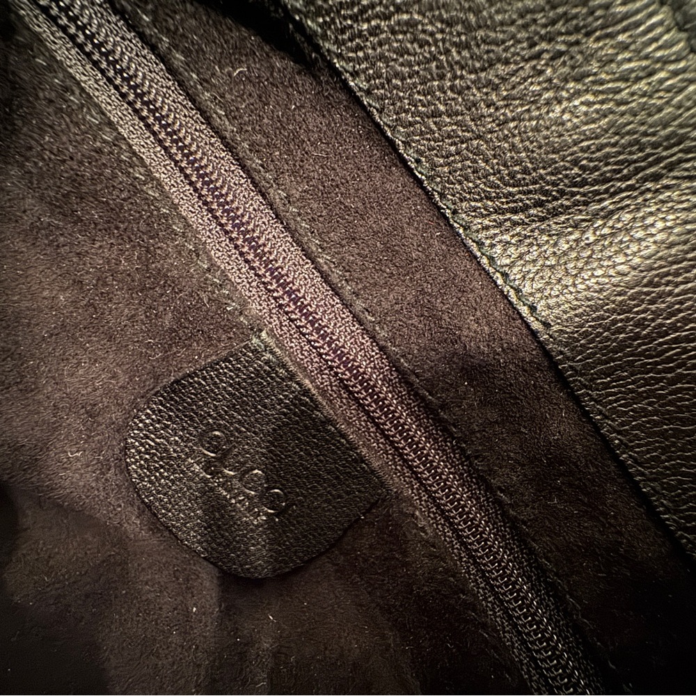 Gucci Vintage Black Leather Barrel Satchel - Picture 7 of 11